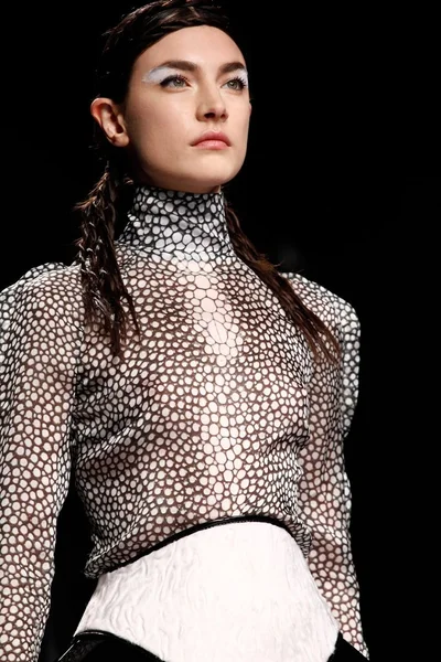 Look 93